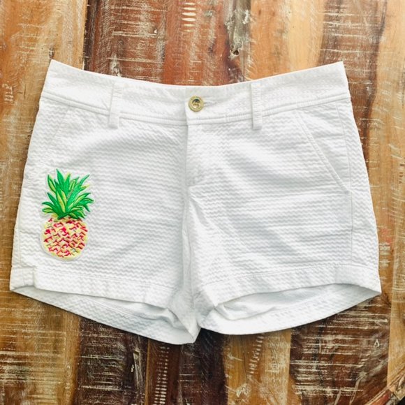 Lilly Pulitzer Pants - VGUC Lilly Pulitzer Pineapple Patch Callahan Shorts